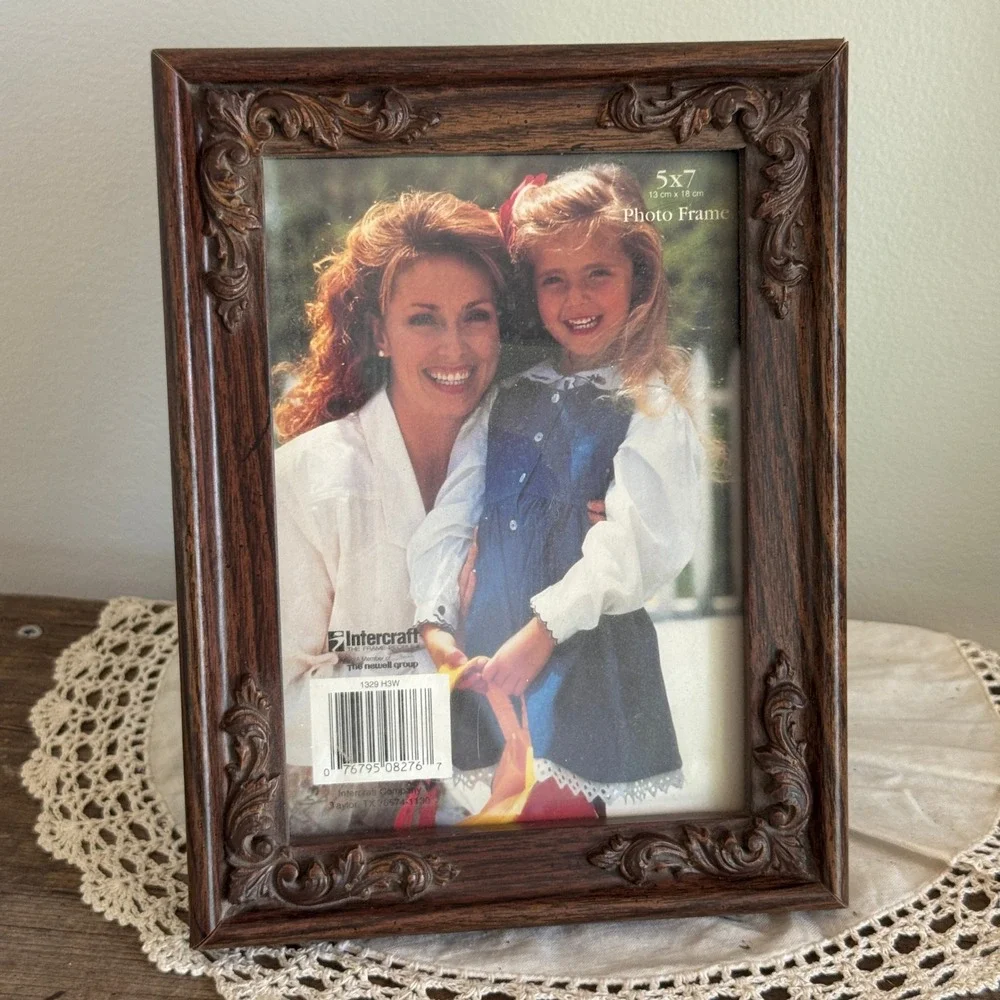Intercraft 5x7 Wood Photo Frame Ornate Scrolled Dark Brown Traditional Baroque